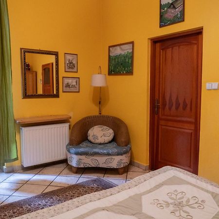 Kolory Guest House Cracovie Extérieur photo