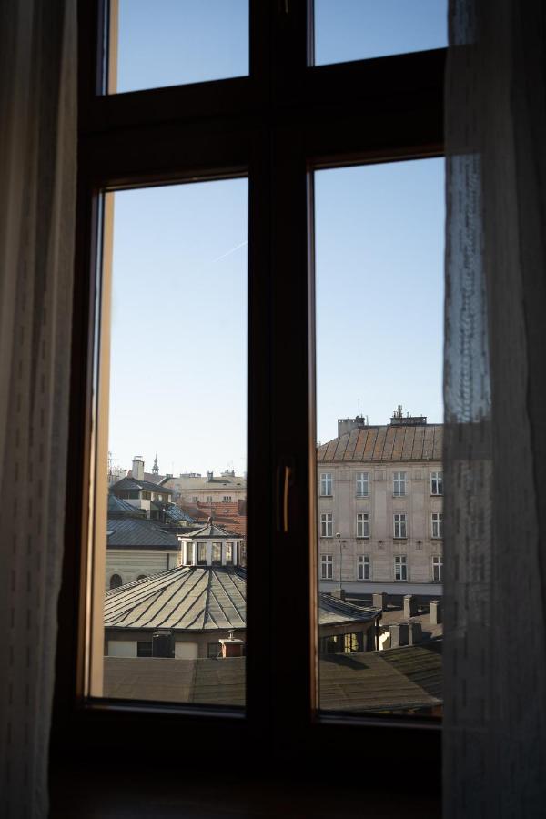 Kolory Guest House Cracovie Extérieur photo