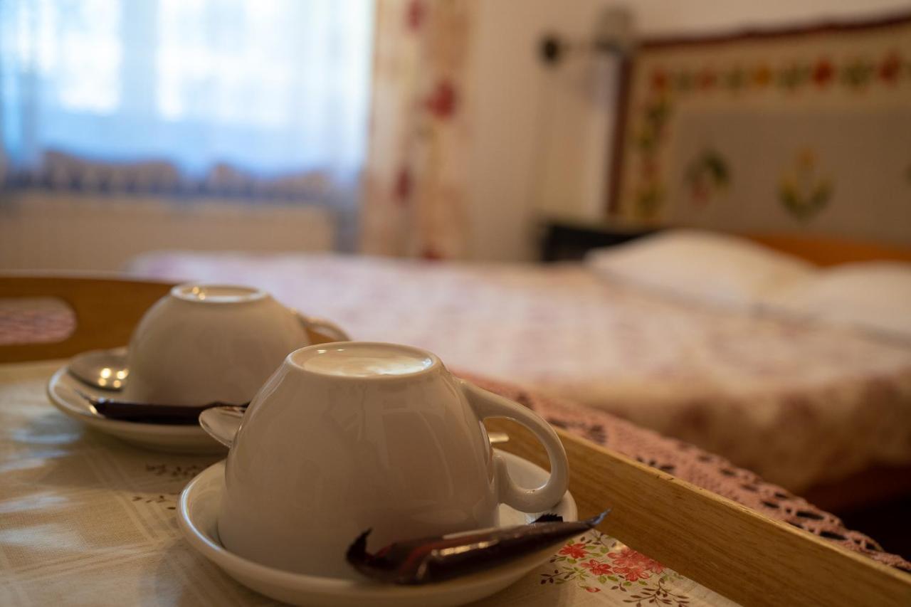 Kolory Guest House Cracovie Extérieur photo