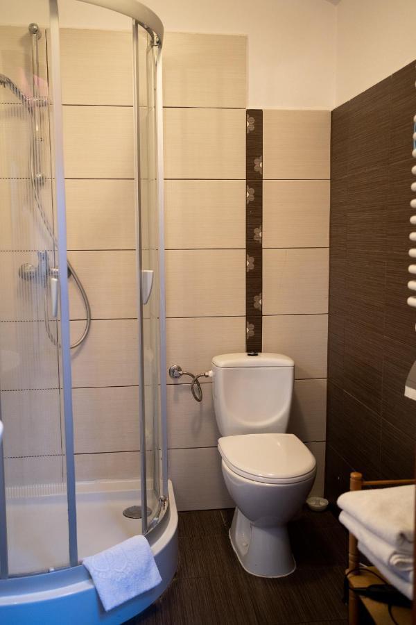 Kolory Guest House Cracovie Extérieur photo