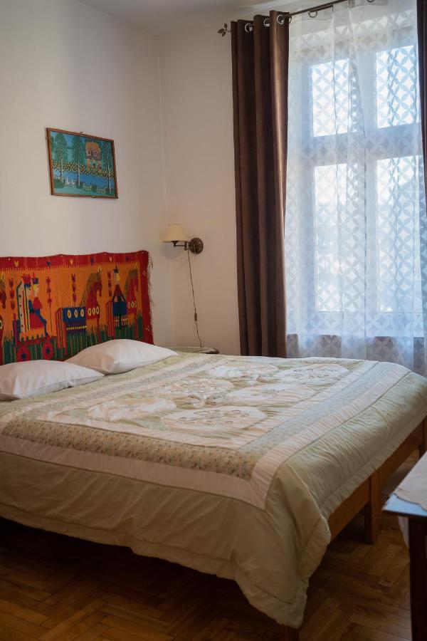 Kolory Guest House Cracovie Extérieur photo