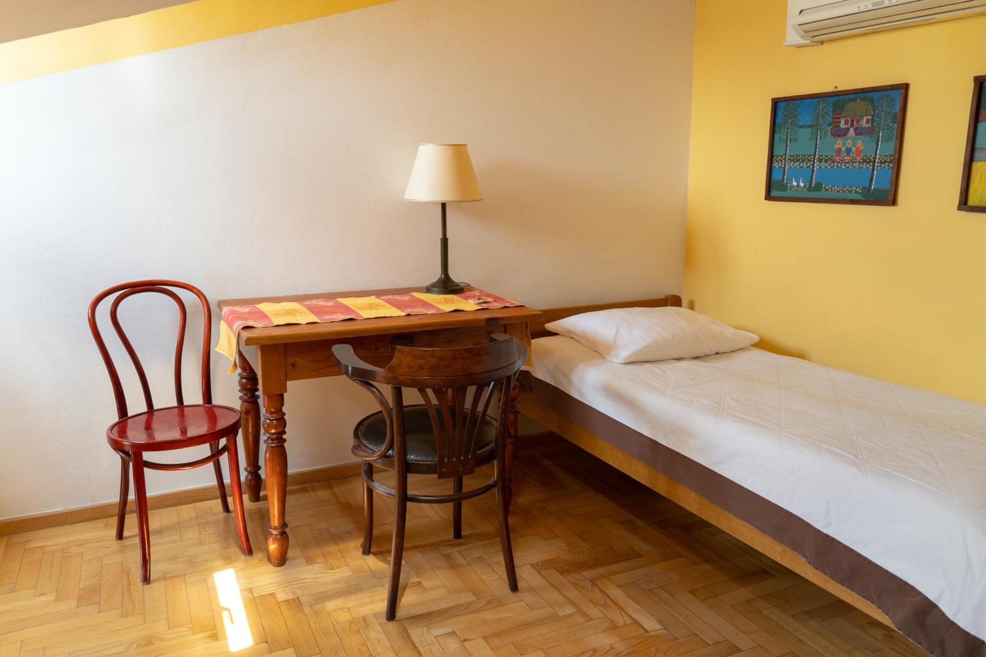 Kolory Guest House Cracovie Extérieur photo
