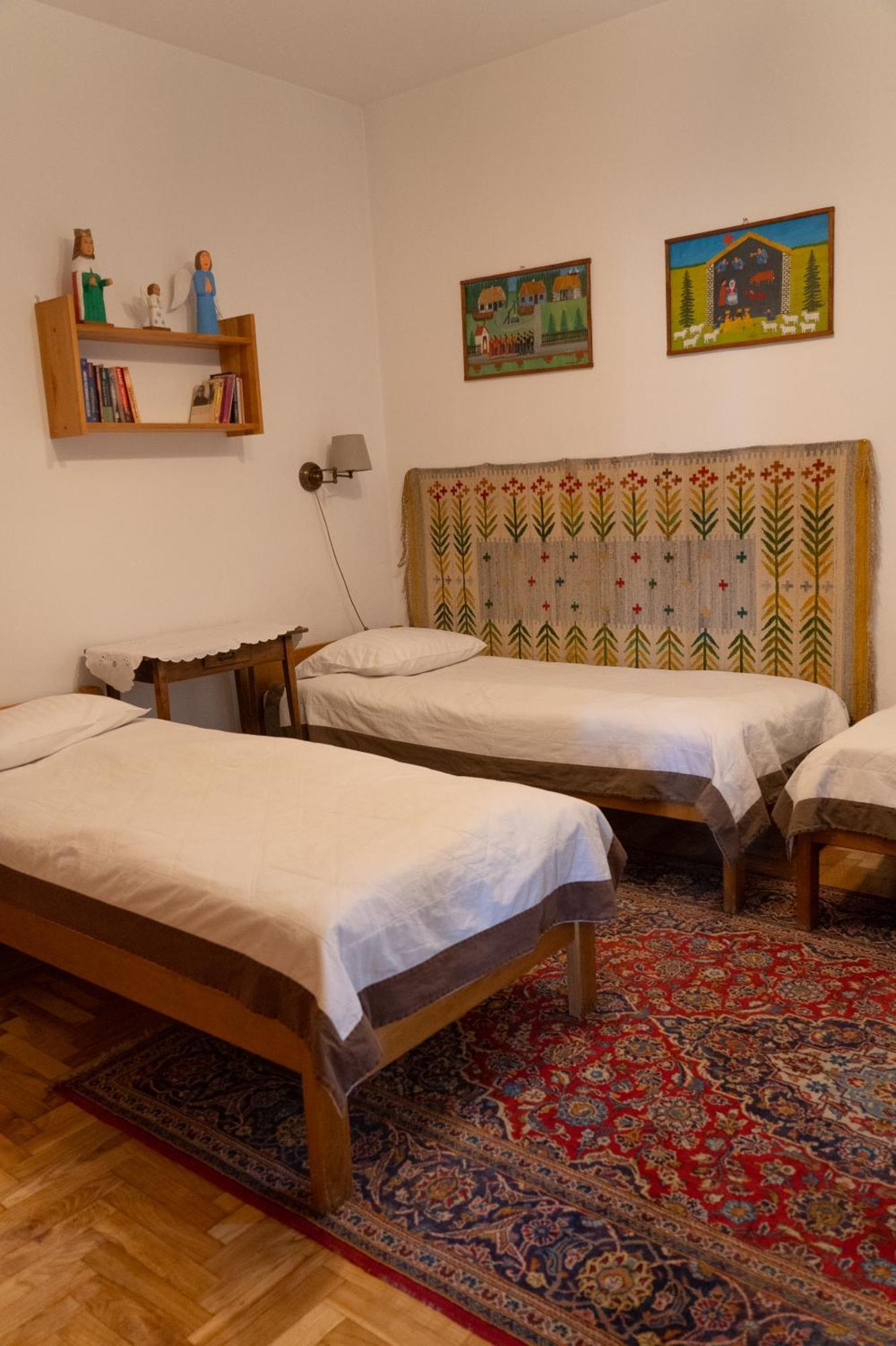 Kolory Guest House Cracovie Extérieur photo