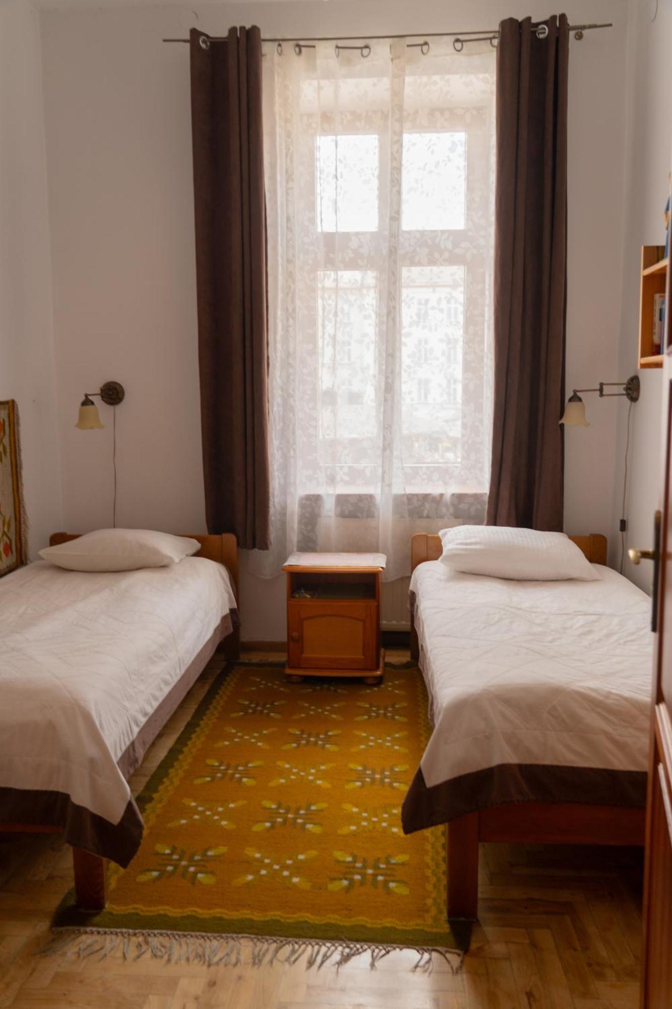 Kolory Guest House Cracovie Extérieur photo