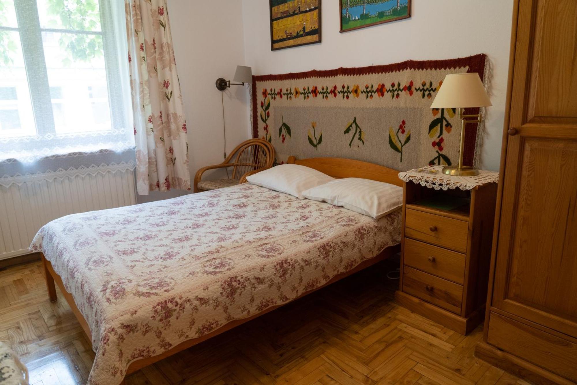 Kolory Guest House Cracovie Extérieur photo
