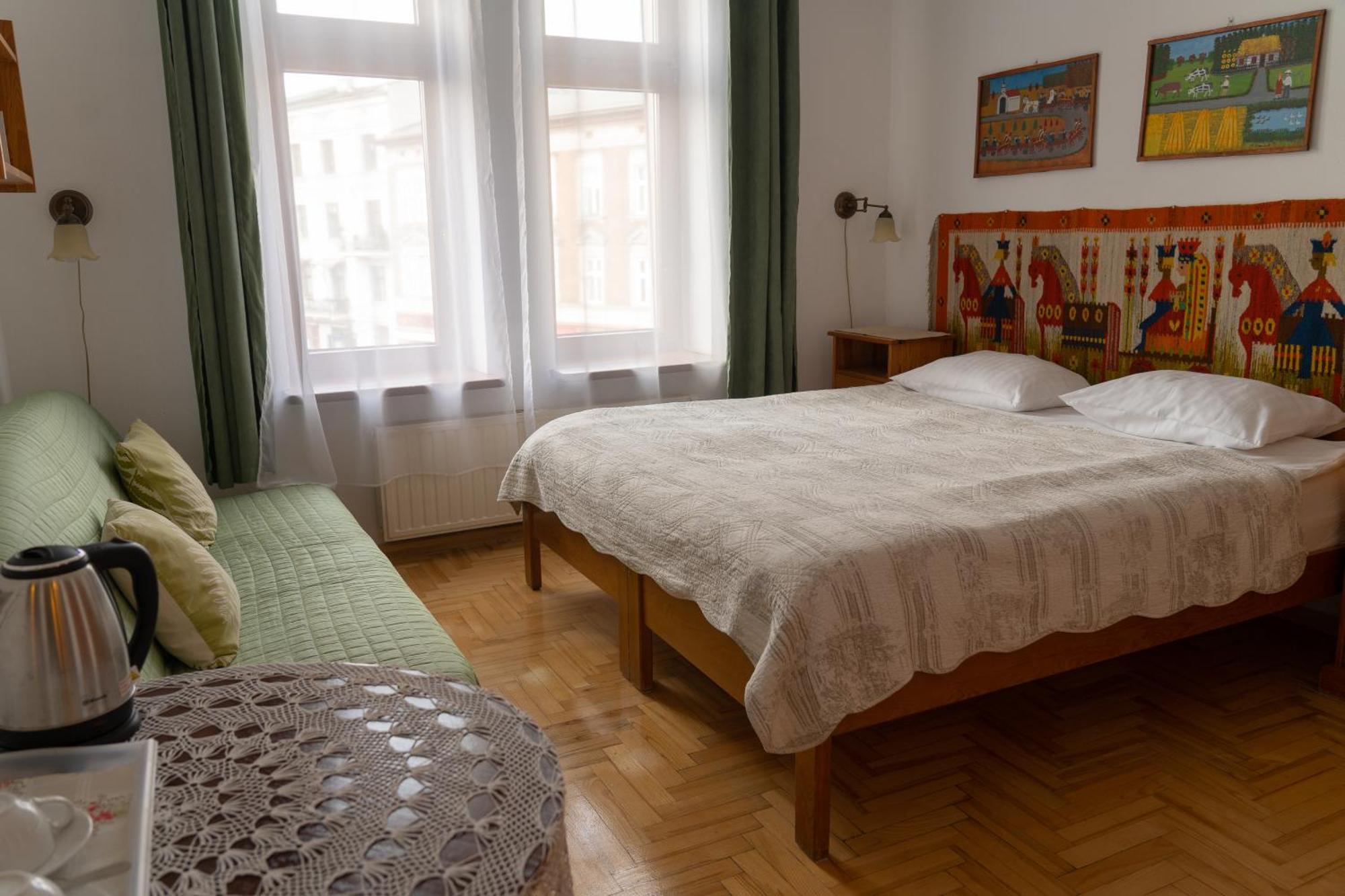 Kolory Guest House Cracovie Extérieur photo