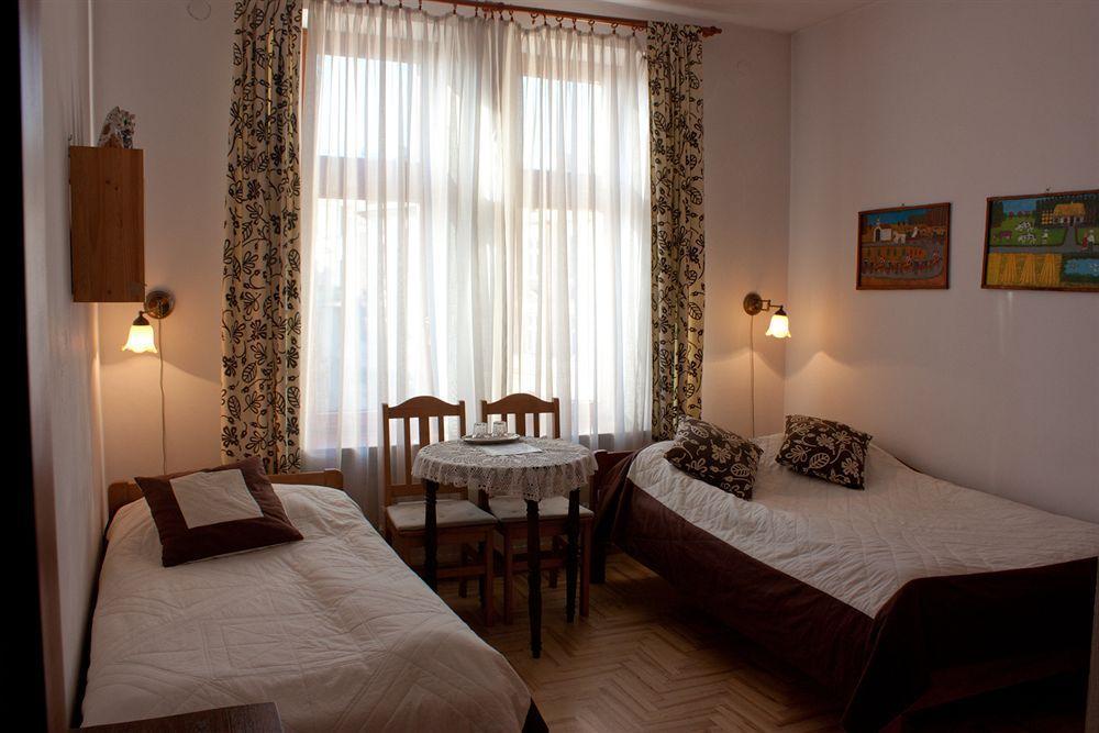 Kolory Guest House Cracovie Extérieur photo